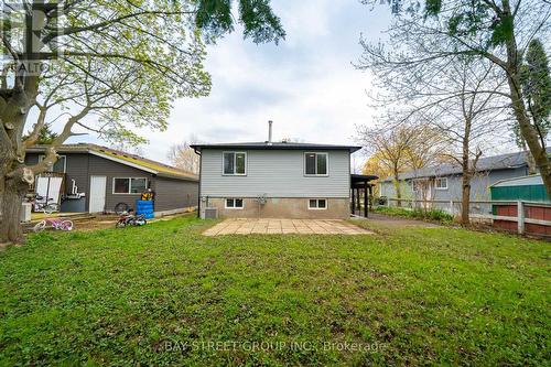 41 Helene Crescent, Waterloo, ON - Outdoor