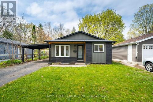 41 Helene Crescent, Waterloo, ON - Outdoor