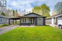 41 HELENE CRESCENT  Waterloo, ON N2L 5E6