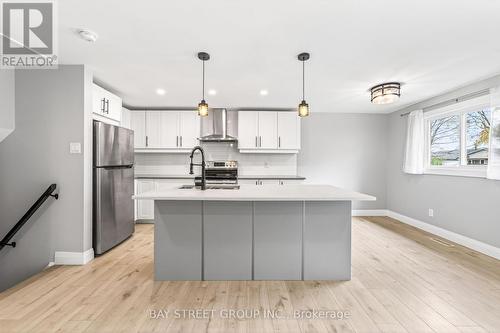 41 Helene Crescent, Waterloo, ON - Indoor Photo Showing Kitchen With Double Sink