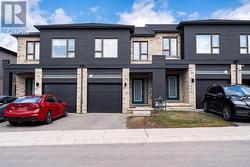 87 PONY WAY  Kitchener, ON N2R 0R8