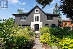 124 CHURCHILL CRESCENT Kingston (Central City East), ON K7L 4N2