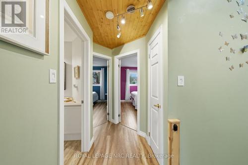 11 Tomahawk Drive, Grimsby, ON - Indoor Photo Showing Other Room