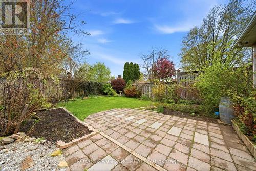11 Tomahawk Drive, Grimsby, ON - Outdoor With Backyard