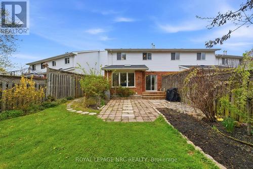 11 Tomahawk Drive, Grimsby, ON - Outdoor