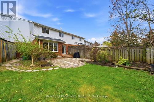 11 Tomahawk Drive, Grimsby, ON - Outdoor