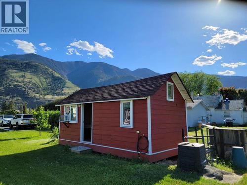 218 10Th Avenue, Keremeos, BC - Outdoor