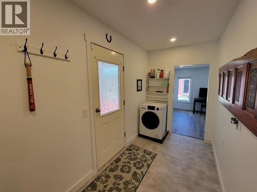 218 10Th Avenue, Keremeos, BC - Indoor Photo Showing Other Room