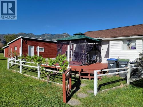 218 10Th Avenue, Keremeos, BC - Outdoor With Exterior