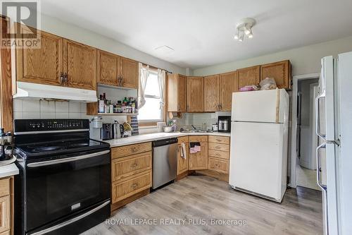 105 Hillview Street, Hamilton, ON - Indoor Photo Showing Kitchen