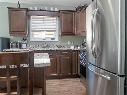 321 Mclean Ave, Selkirk, MB 