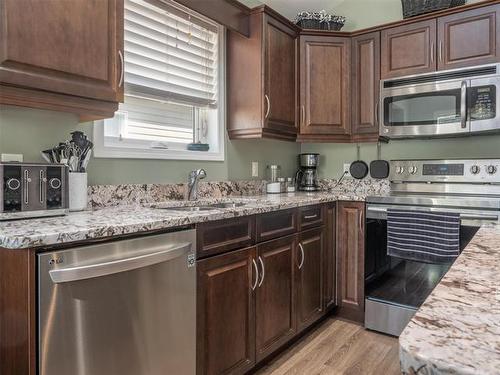 321 Mclean Ave, Selkirk, MB 