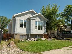 321 MCLEAN AVE  Selkirk, MB R1A 0T8