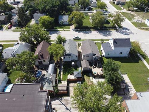 321 Mclean Ave, Selkirk, MB 
