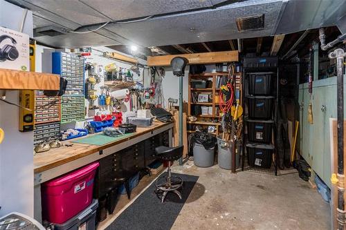 1136 Spruce St, Winnipeg, MB 
