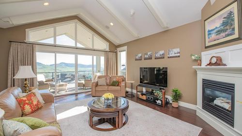4300 Camelback Way, Vernon, BC - Indoor Photo Showing Living Room With Fireplace