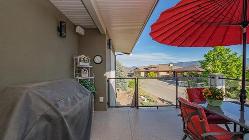 4300 Camelback Way, Vernon, BC - Outdoor With Exterior