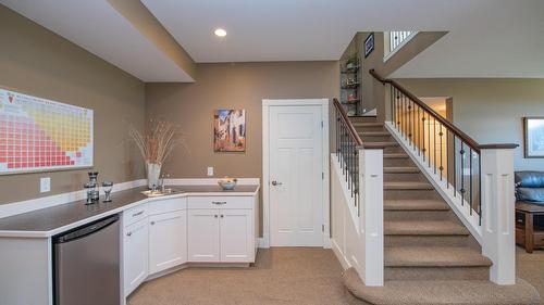 4300 Camelback Way, Vernon, BC - Indoor Photo Showing Other Room