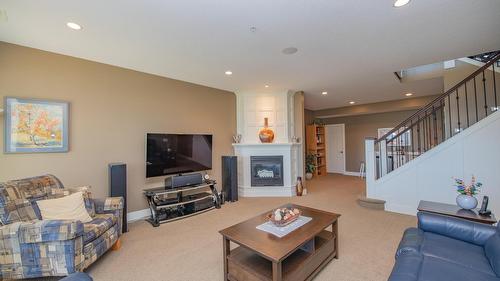 4300 Camelback Way, Vernon, BC - Indoor Photo Showing Living Room With Fireplace