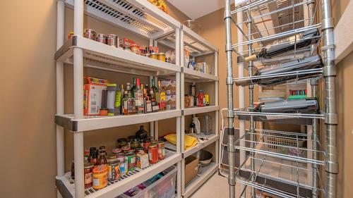 4300 Camelback Way, Vernon, BC - Indoor With Storage