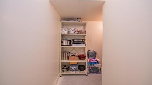 4300 Camelback Way, Vernon, BC - Indoor