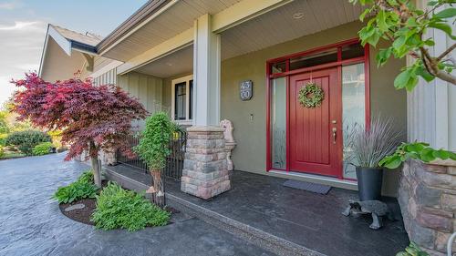 4300 Camelback Way, Vernon, BC - Outdoor With Exterior