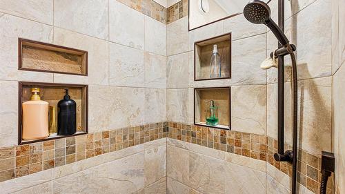 1808 Erickson Road, Creston, BC - Indoor Photo Showing Bathroom