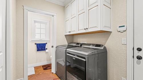 1808 Erickson Road, Creston, BC - Indoor Photo Showing Laundry Room