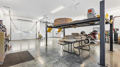 1808 Erickson Road, Creston, BC - Indoor Photo Showing Garage
