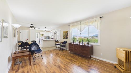 623 Devon Street, Creston, BC - Indoor