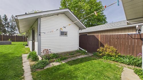 623 Devon Street, Creston, BC - Outdoor With Exterior
