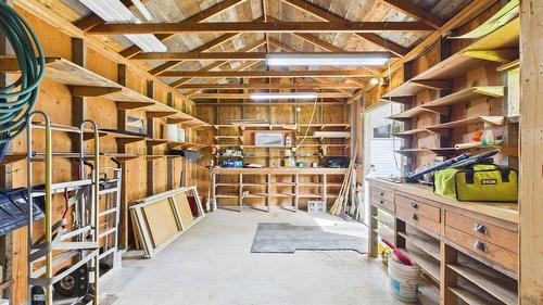 623 Devon Street, Creston, BC - Indoor