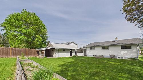 623 Devon Street, Creston, BC - Outdoor