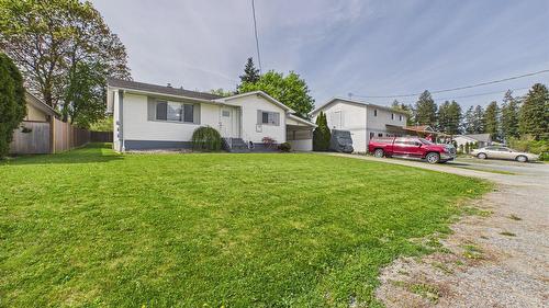 623 Devon Street, Creston, BC - Outdoor