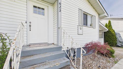 623 Devon Street, Creston, BC - Outdoor With Exterior