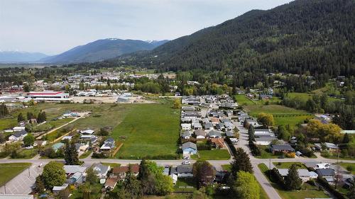 623 Devon Street, Creston, BC - Outdoor With View