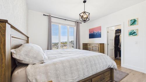 2117 16Th Street, Cranbrook, BC - Indoor Photo Showing Bedroom