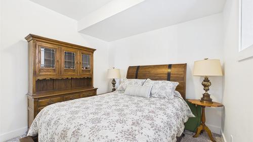 2117 16Th Street, Cranbrook, BC - Indoor Photo Showing Bedroom