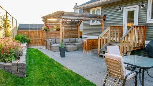 2117 16Th Street, Cranbrook, BC - Outdoor