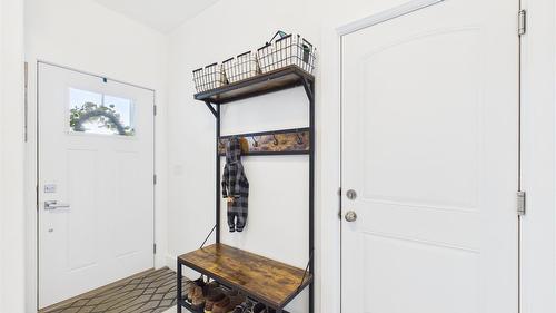 2117 16Th Street, Cranbrook, BC - Indoor Photo Showing Other Room