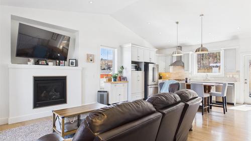 2117 16Th Street, Cranbrook, BC - Indoor Photo Showing Living Room With Fireplace
