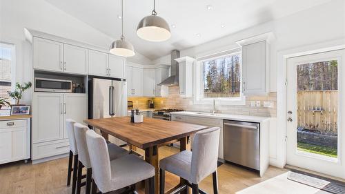 2117 16Th Street, Cranbrook, BC - Indoor Photo Showing Other Room
