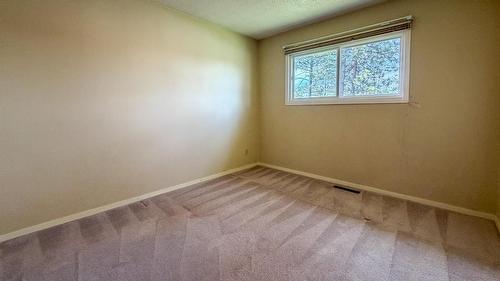 811 28Th Avenue, Cranbrook, BC - Indoor Photo Showing Other Room