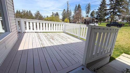 811 28Th Avenue, Cranbrook, BC - Outdoor With Deck Patio Veranda