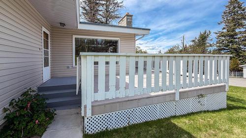 811 28Th Avenue, Cranbrook, BC - Outdoor With Deck Patio Veranda With Exterior