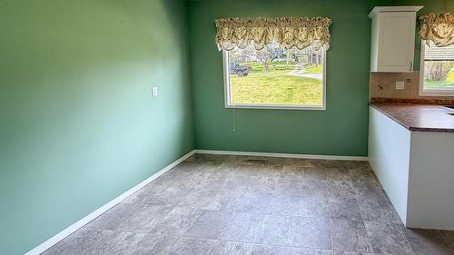 811 28Th Avenue, Cranbrook, BC - Indoor Photo Showing Other Room
