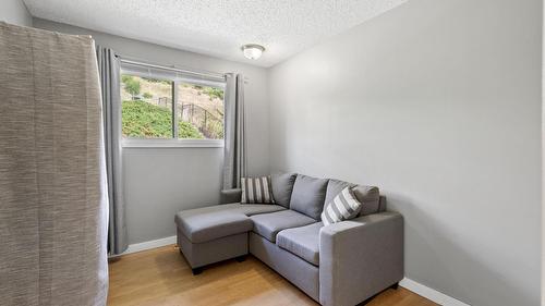 1285 Begley Road, Kelowna, BC - Indoor