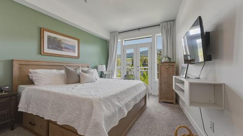 2303-7343 Okanagan Landing Road, Vernon, BC - Indoor Photo Showing Bedroom