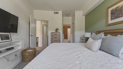 2303-7343 Okanagan Landing Road, Vernon, BC - Indoor Photo Showing Bedroom