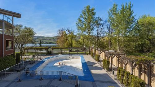 2303-7343 Okanagan Landing Road, Vernon, BC - Outdoor